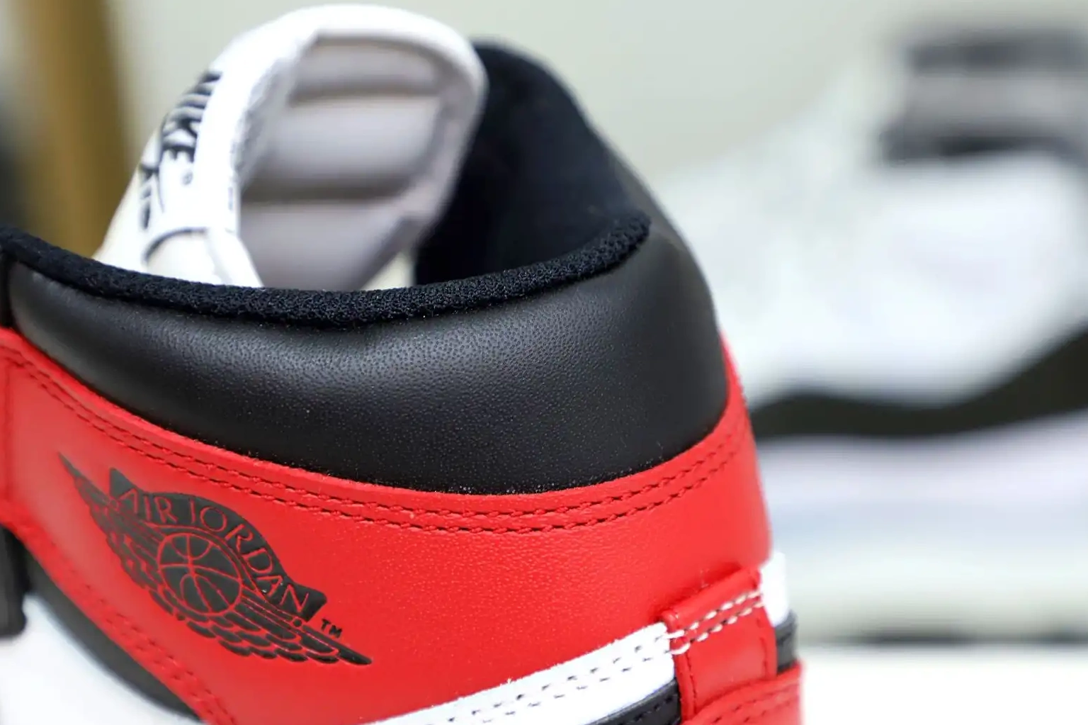 Kimikick Air Toe Retro Black 1 (2016) Jordan 0704